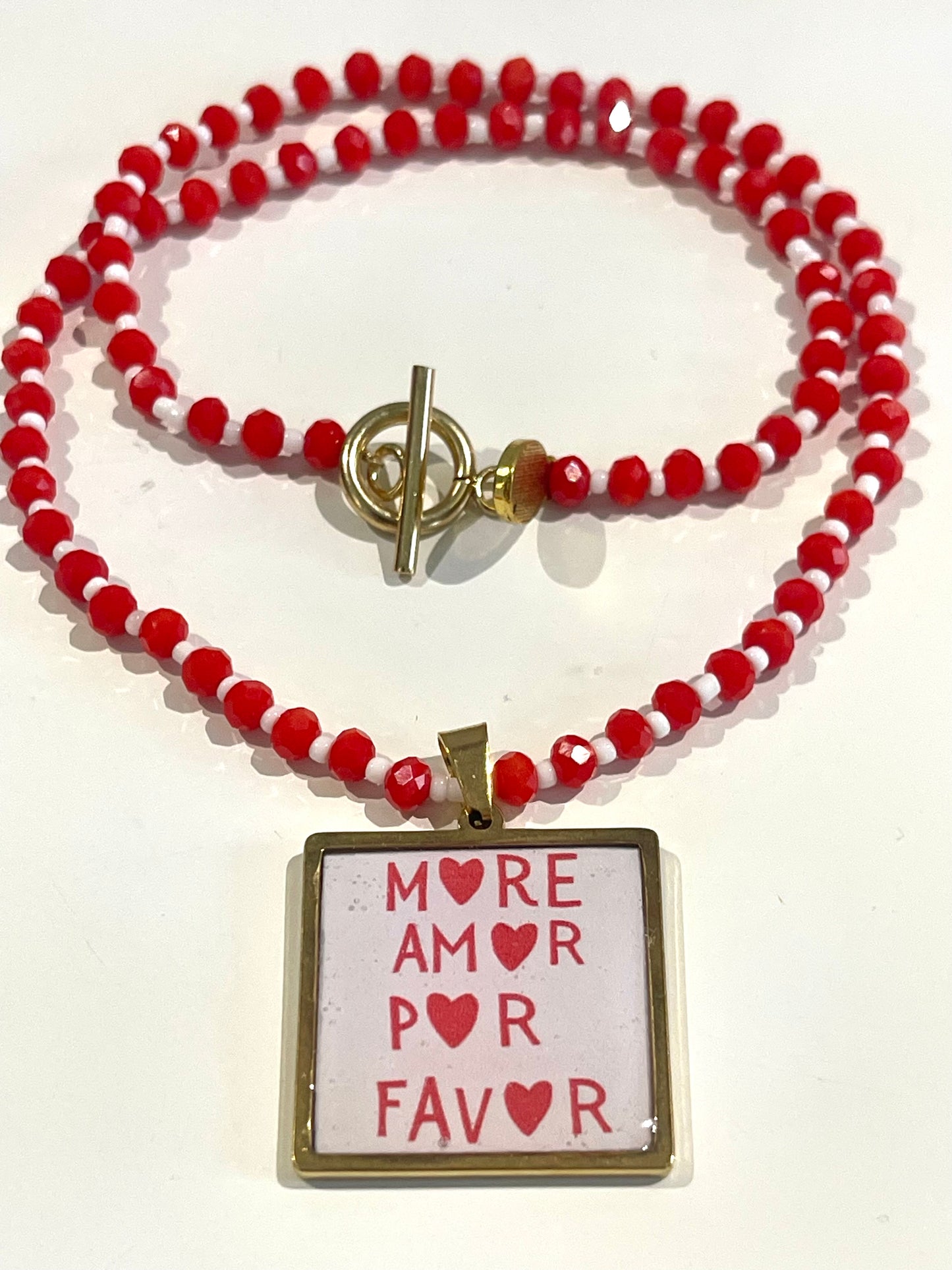 Collana “MORE AMOR POR FAVOR”