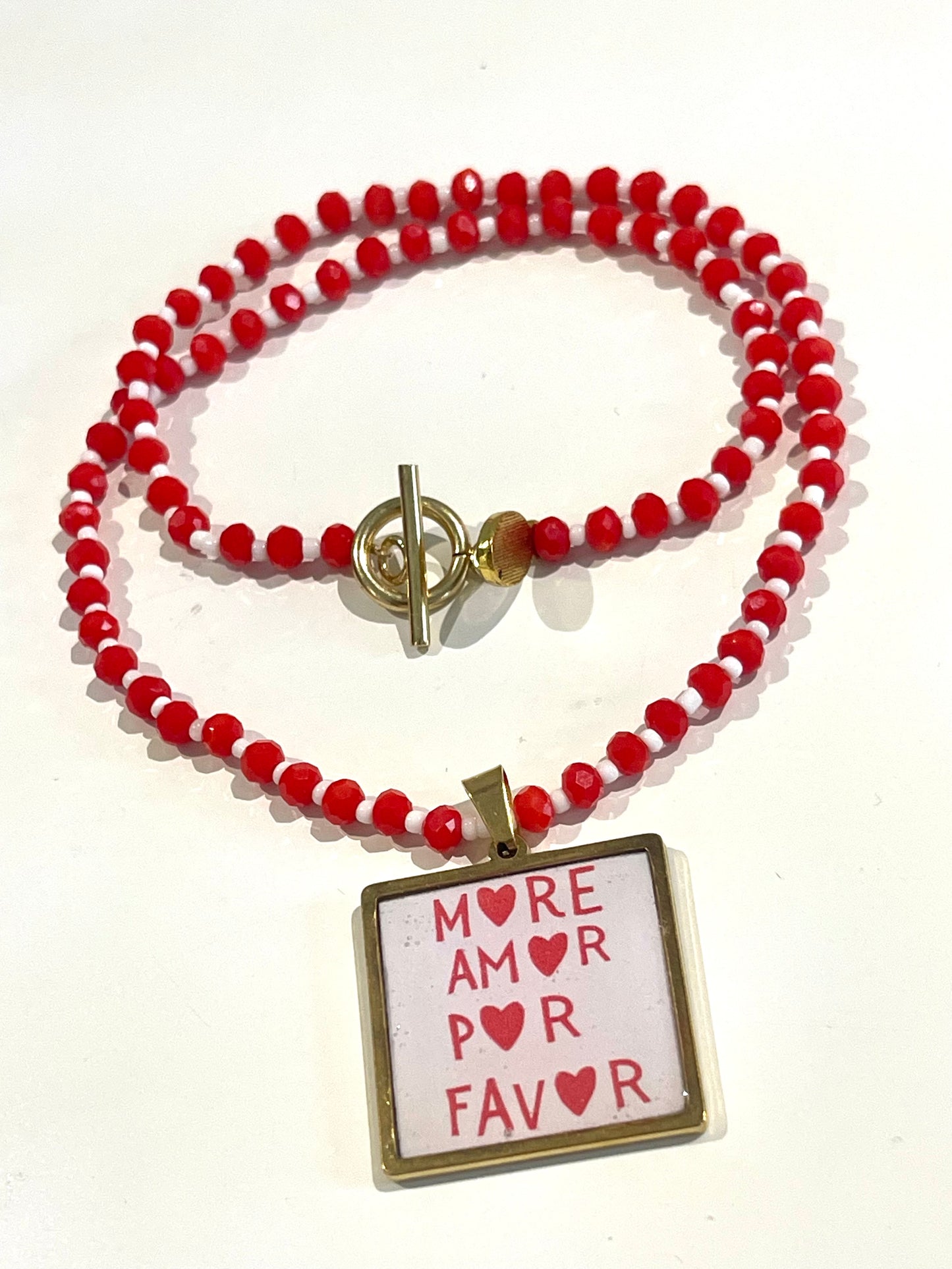 Collana “MORE AMOR POR FAVOR”