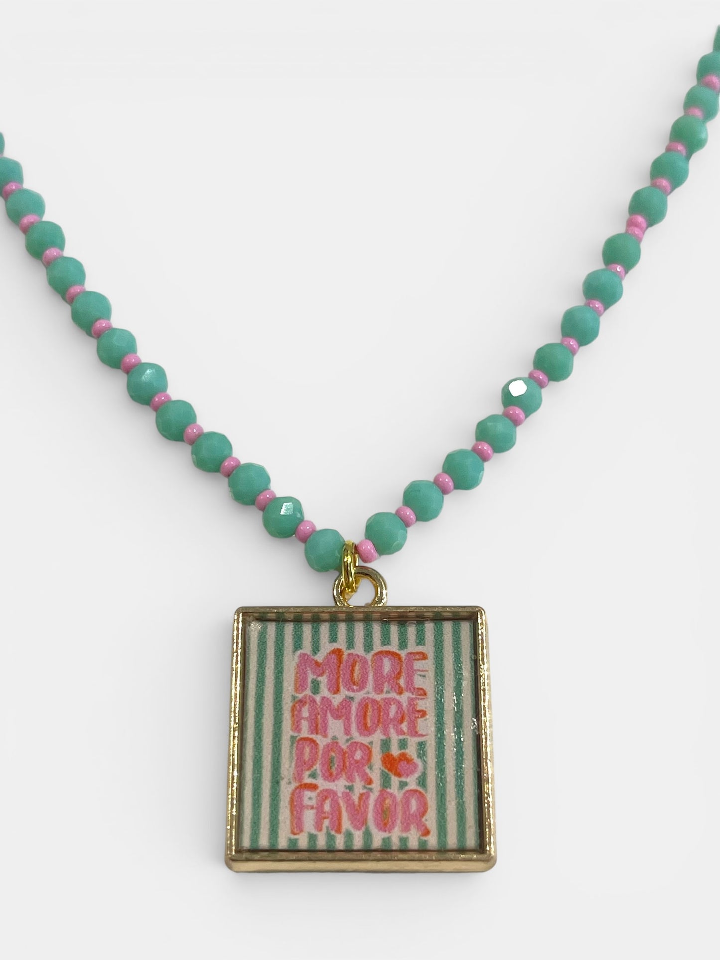 Collana “MORE AMOR POR FAVOR”